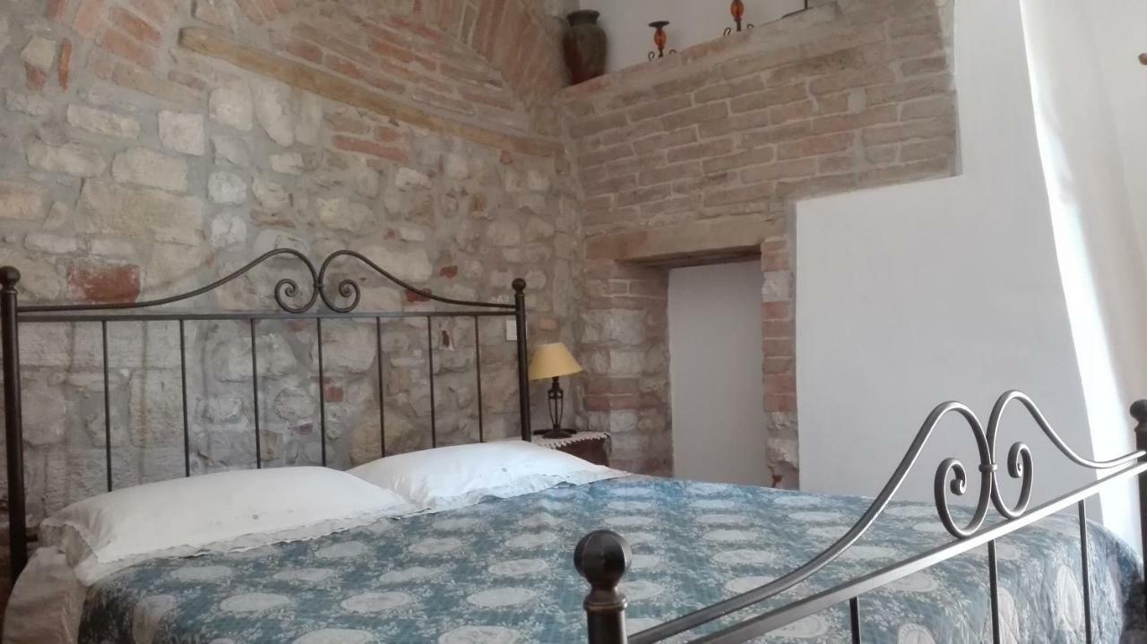 토티 Agriturismo Cerquaglia 빌라 외부 사진