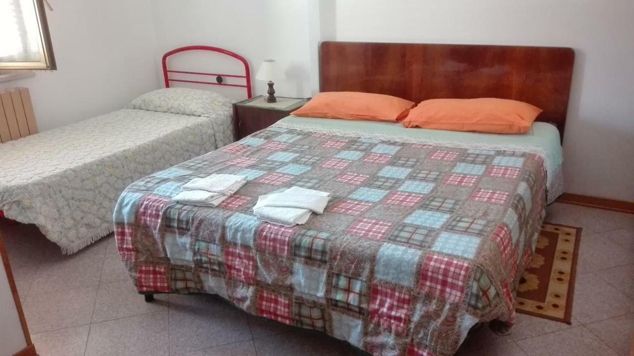 토티 Agriturismo Cerquaglia 빌라 외부 사진